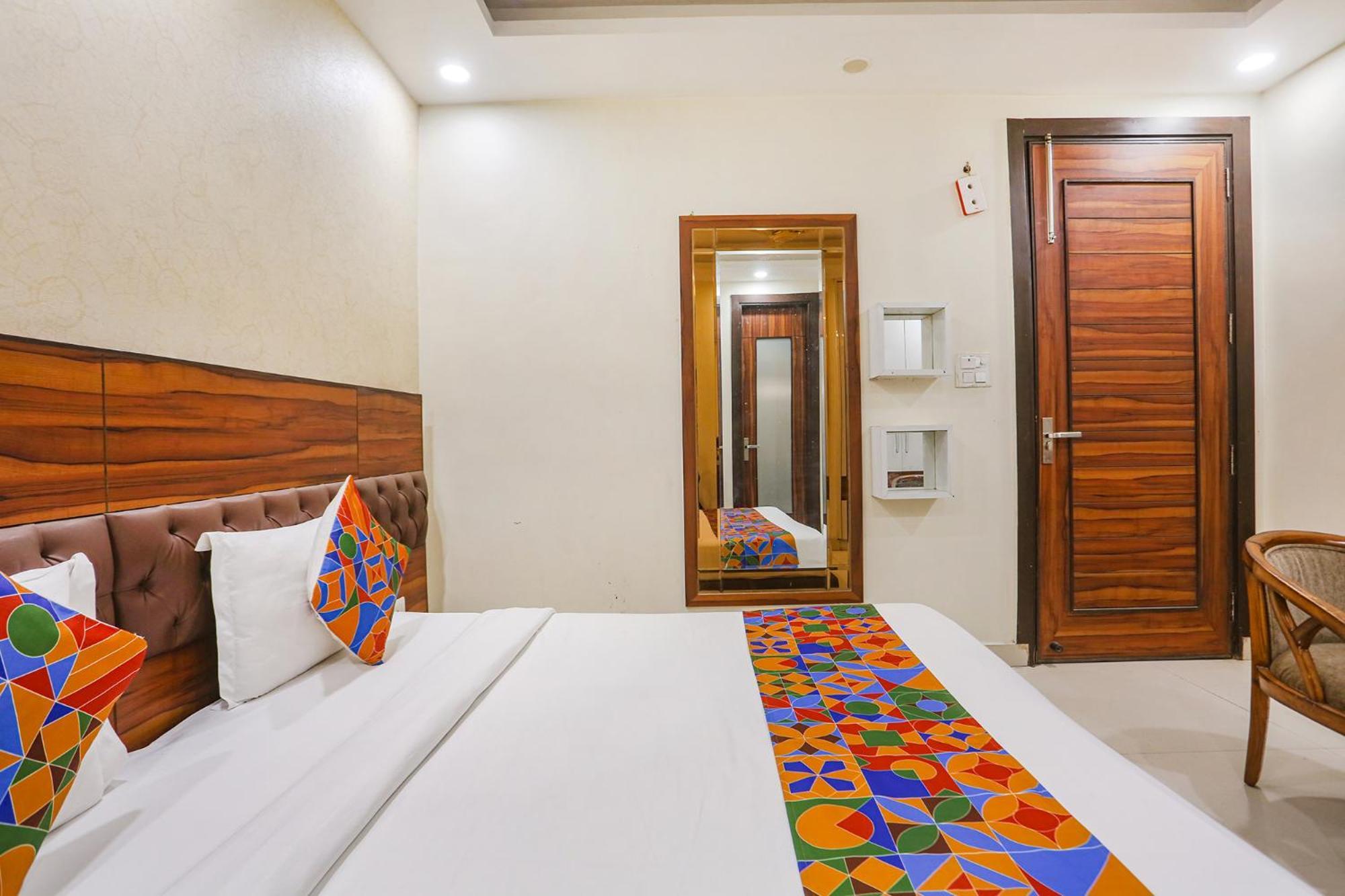 Fabhotel Gold Inn Janakpuri Delhi  Exterior foto